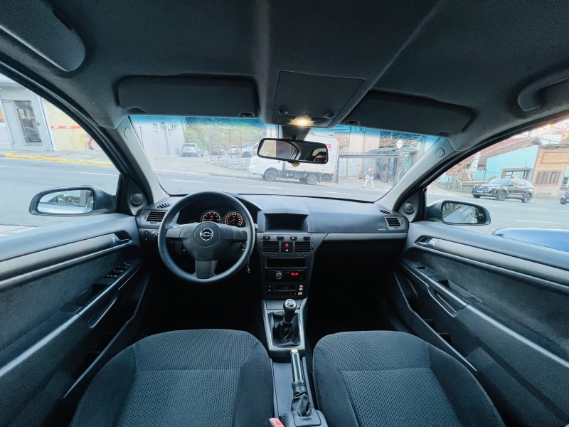 VECTRA 2.0 SFI GT HATCH 8V FLEX 4P MANUAL - 2008 - CAXIAS DO SUL