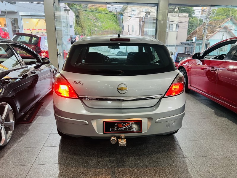 VECTRA 2.0 SFI GT HATCH 8V FLEX 4P MANUAL - 2008 - CAXIAS DO SUL
