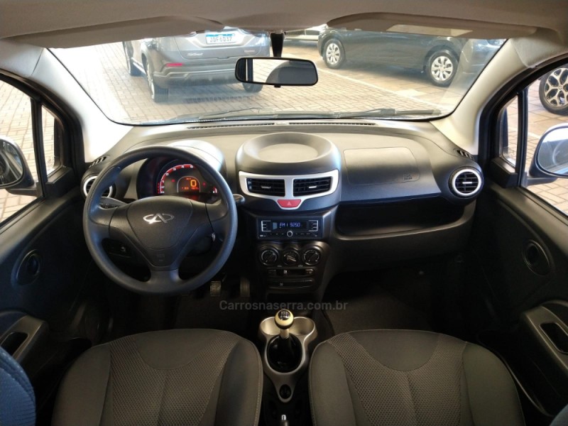 QQ 1.0 MPFI LOOK 12V GASOLINA 4P MANUAL - 2020 - CAXIAS DO SUL