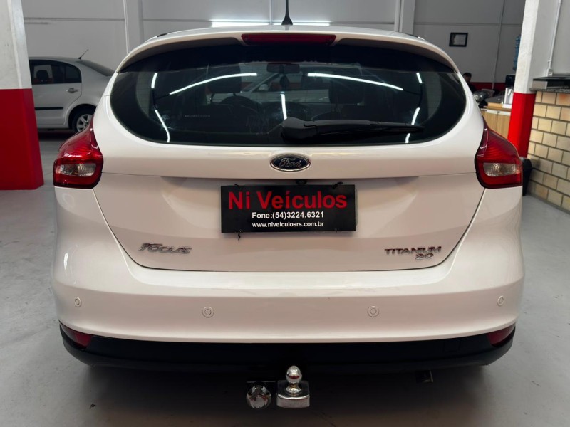FOCUS 2.0 TITANIUM HATCH 16V FLEX 4P AUTOMÁTICO - 2016 - CAXIAS DO SUL