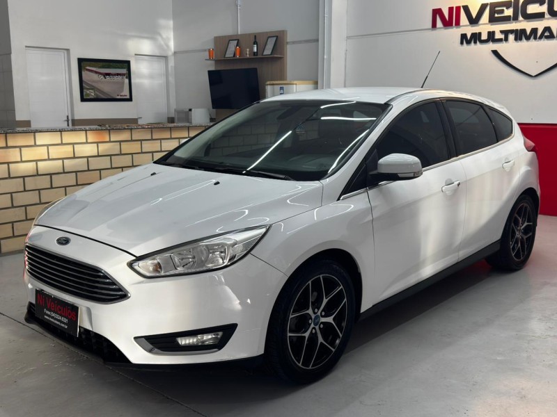 FOCUS 2.0 TITANIUM HATCH 16V FLEX 4P AUTOMÁTICO - 2016 - CAXIAS DO SUL