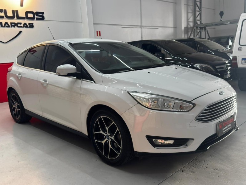 FOCUS 2.0 TITANIUM HATCH 16V FLEX 4P AUTOMÁTICO - 2016 - CAXIAS DO SUL