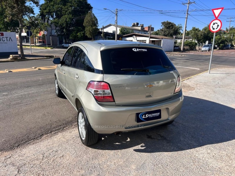 AGILE 1.4 MPFI LTZ 8V FLEX 4P MANUAL - 2011 - VENâNCIO AIRES