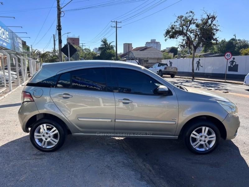 AGILE 1.4 MPFI LTZ 8V FLEX 4P MANUAL - 2011 - VENâNCIO AIRES