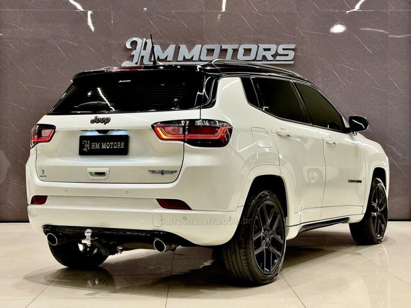 COMPASS 2.0 HURRICANE BLACKHAWK 4X4 TURBO GASOLINA 4P AUTOMÁTICO - 2025 - CAXIAS DO SUL