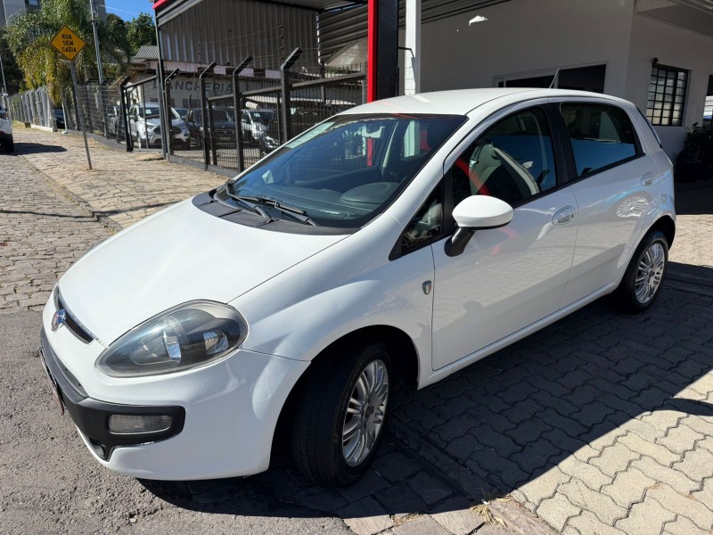 PUNTO 1.4 ATTRACTIVE ITALIA 8V FLEX 4P MANUAL - 2013 - CAXIAS DO SUL