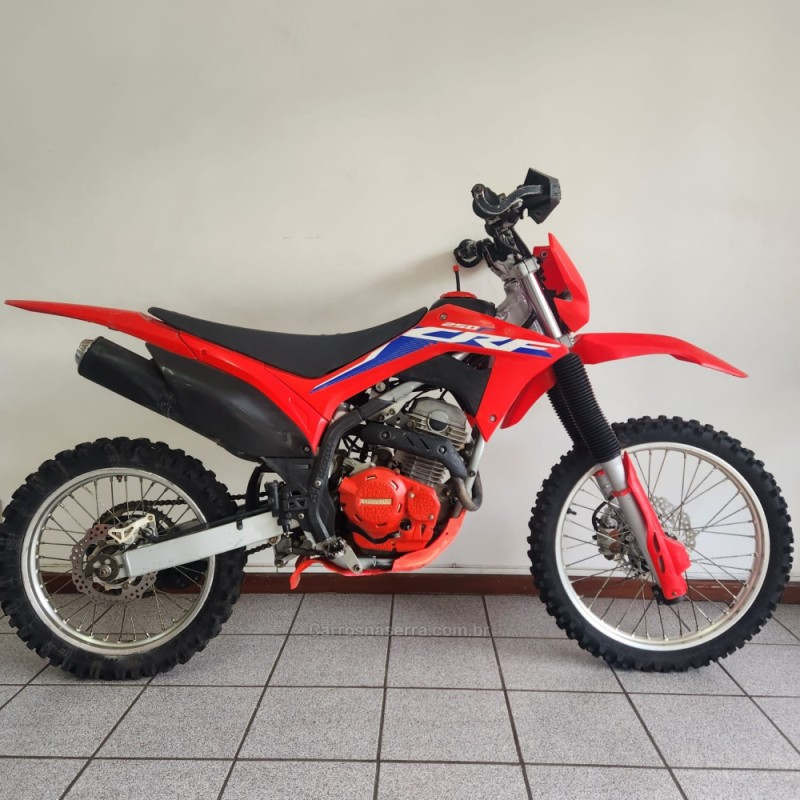 CRF 250F  - 2023 - FARROUPILHA