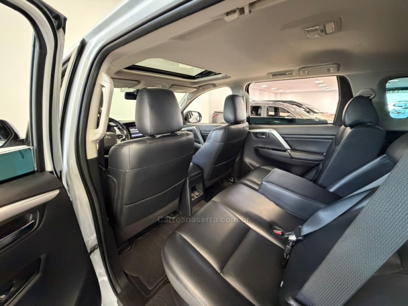 PAJERO SPORT 2.4 HPE-S 4X4 DIESEL 4P AUTOMÁTICO - 2023 - BENTO GONçALVES