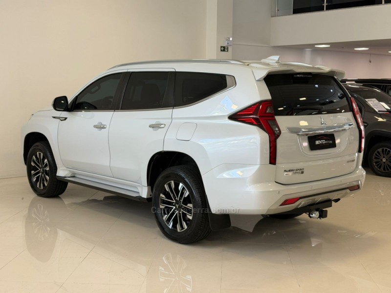 PAJERO SPORT 2.4 HPE-S 4X4 DIESEL 4P AUTOMÁTICO - 2023 - BENTO GONçALVES