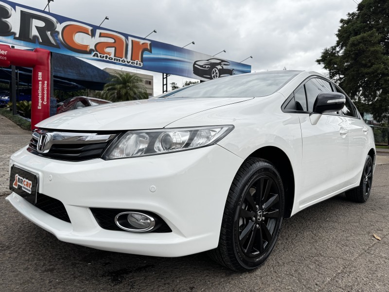 civic 2.0 lx sedan 16v flex 4p automatico 2014 dois irmaos