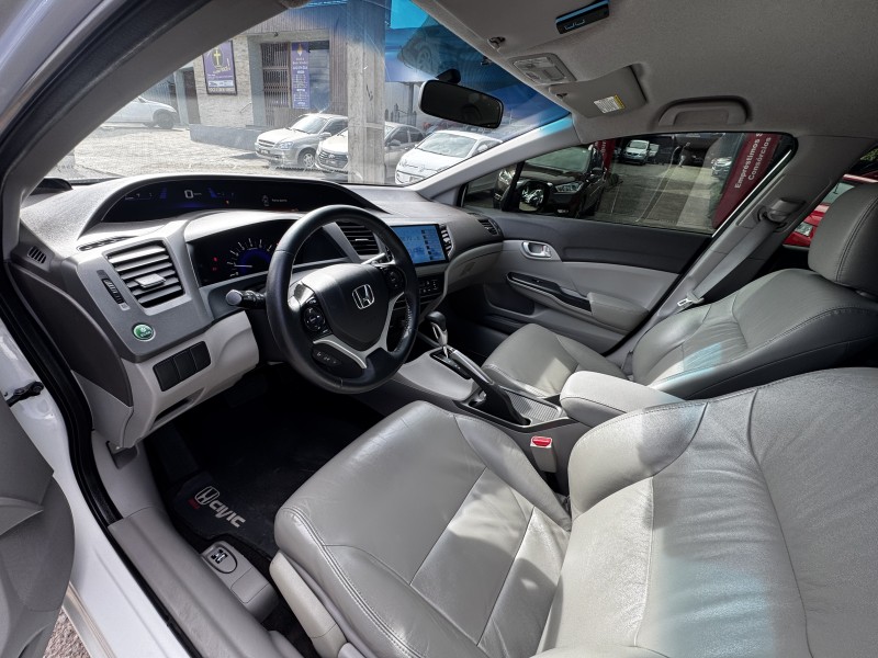 CIVIC 2.0 LX SEDAN 16V FLEX 4P AUTOMÁTICO - 2014 - DOIS IRMãOS