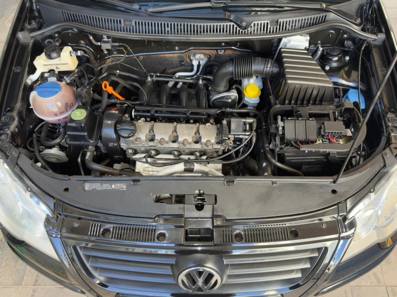 POLO 1.6 MI 8V FLEX 4P MANUAL - 2011 - FARROUPILHA