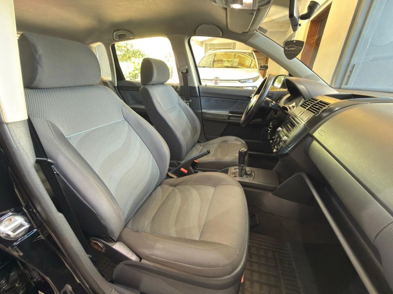 POLO 1.6 MI 8V FLEX 4P MANUAL - 2011 - FARROUPILHA