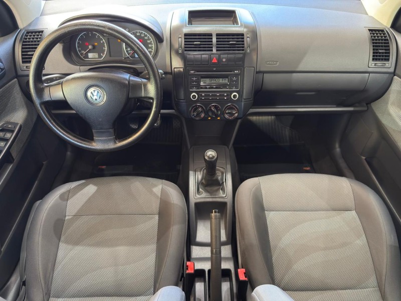 POLO 1.6 MI 8V FLEX 4P MANUAL - 2011 - FARROUPILHA