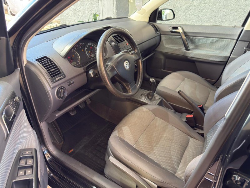 POLO 1.6 MI 8V FLEX 4P MANUAL - 2011 - FARROUPILHA