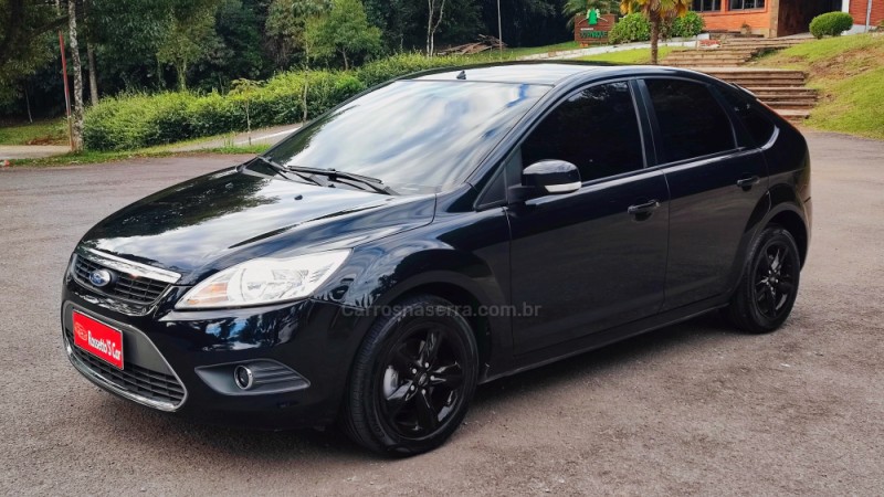 FOCUS 2.0 GLX 16V GASOLINA 4P MANUAL - 2009 - FARROUPILHA