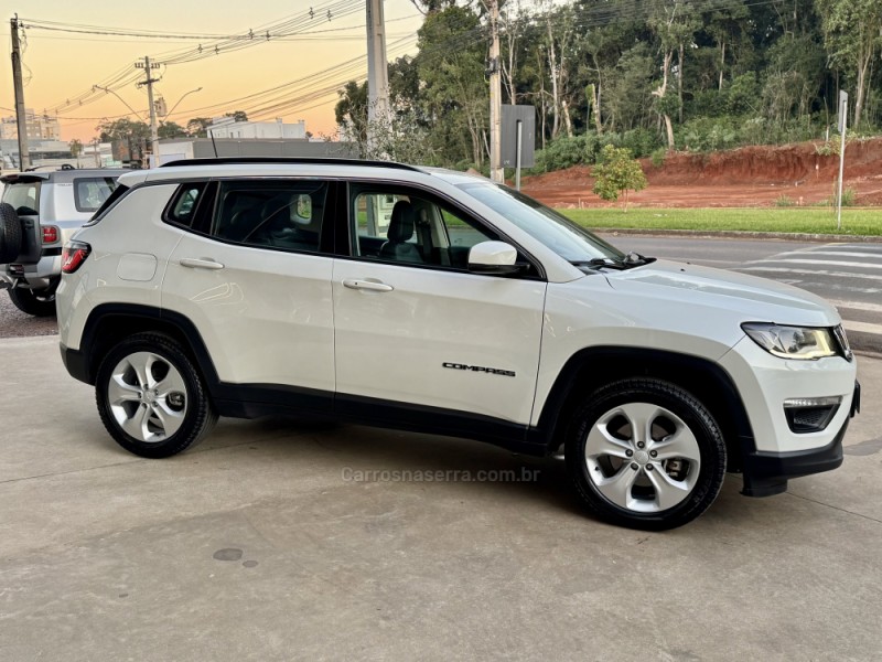 COMPASS 2.0 16V FLEX LONGITUDE AUTOMÁTICO - 2017 - LAJEADO
