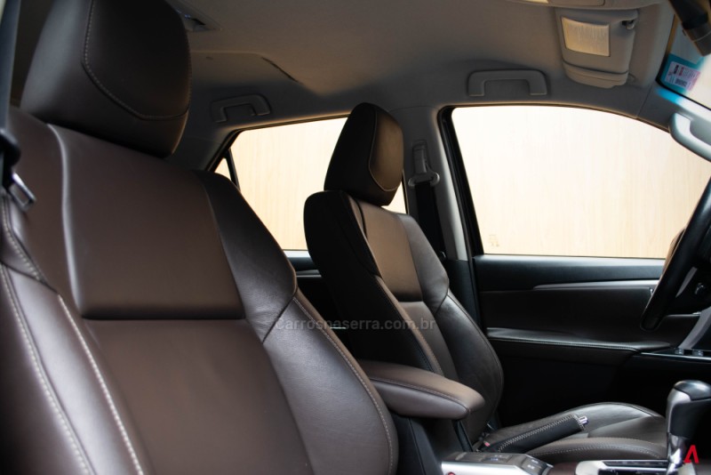 HILUX SW4 2.8 SRX 4X4 16V TURBO INTERCOOLER DIESEL 4P AUTOMÁTICO - 2019 - GARIBALDI