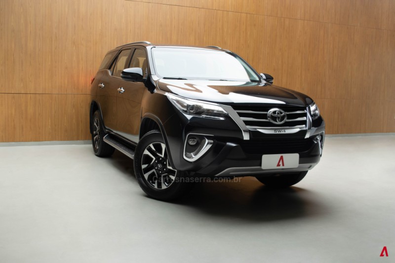 HILUX SW4 2.8 SRX 4X4 16V TURBO INTERCOOLER DIESEL 4P AUTOMÁTICO - 2019 - GARIBALDI