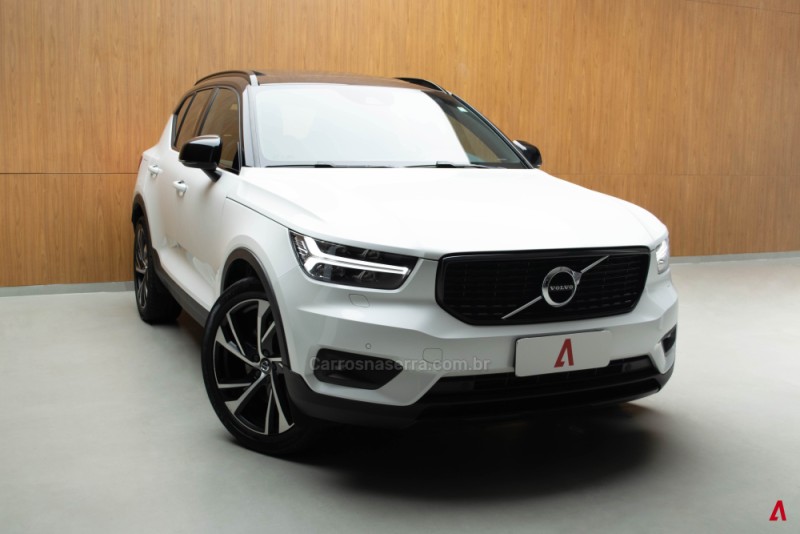 XC 40 1.5 T5 HÍBRIDO R-DESIGN FWD - 2021 - GARIBALDI