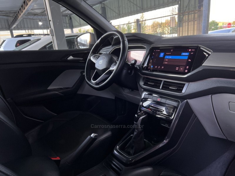 T-CROSS 1.4 HIGHLINE TSI 16V FLEX 4P AUTOMÁTICO - 2022 - BOM PRINCíPIO