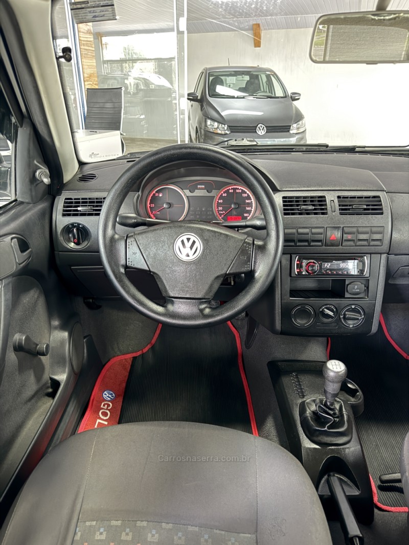 GOL 1.0 MI 8V GASOLINA 4P MANUAL G.III - 2003 - VILA FLORES