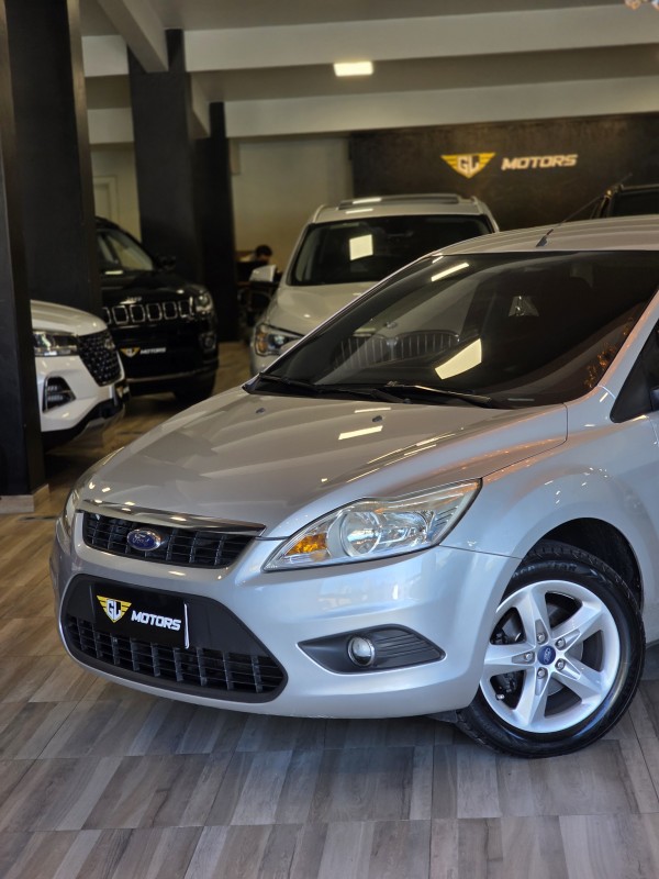 FOCUS 1.6 8V FLEX 4P MANUAL - 2011 - CAXIAS DO SUL