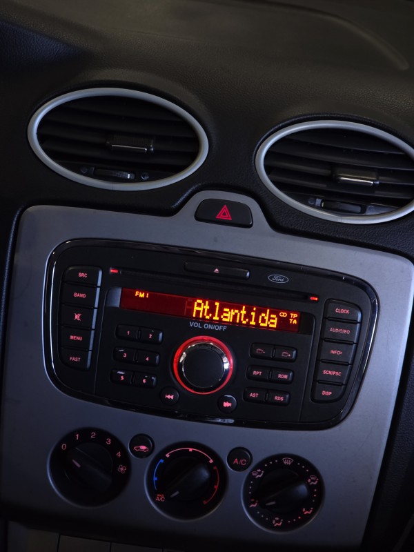 FOCUS 1.6 8V FLEX 4P MANUAL - 2011 - CAXIAS DO SUL