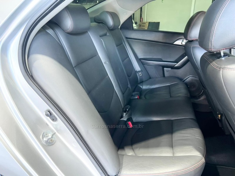 CERATO 1.6 SX3 16V GASOLINA 4P AUTOMÁTICO - 2011 - NOVO HAMBURGO