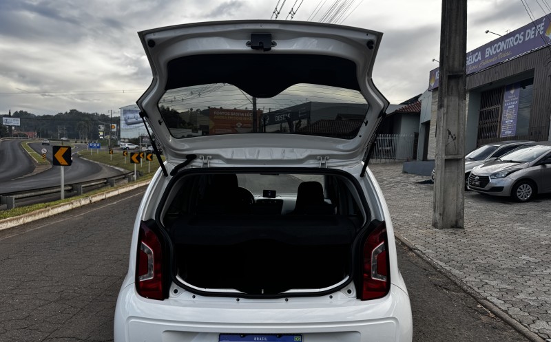 UP 1.0 MPI RBW 12V FLEX 4P MANUAL - 2015 - DOIS IRMãOS