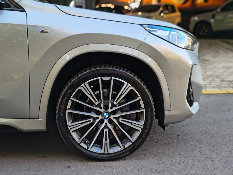 X1 2.0 16V TURBO ACTIVEFLEX SDRIVE20I M SPORT 4P AUTOMÁTICO - 2023 - DOIS IRMãOS