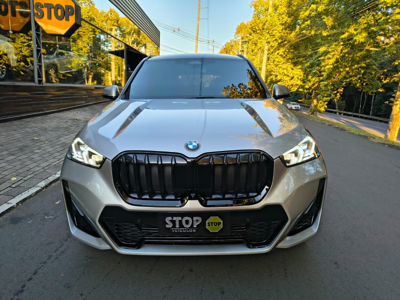 X1 2.0 16V TURBO ACTIVEFLEX SDRIVE20I M SPORT 4P AUTOMÁTICO - 2023 - DOIS IRMãOS