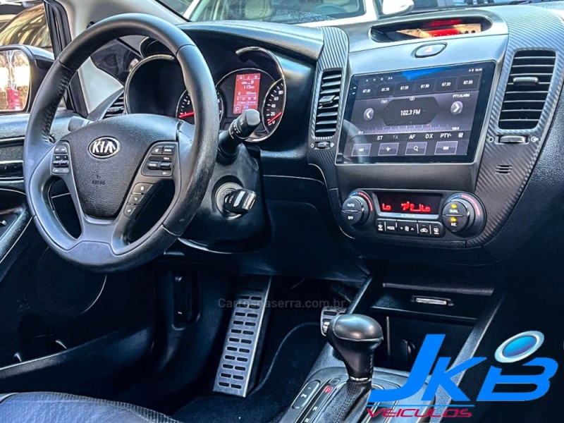 CERATO 1.6 SX3 16V FLEX 4P AUTOMÁTICO - 2014 - NOVO HAMBURGO