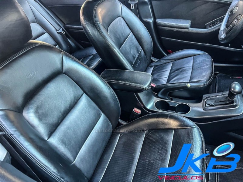 CERATO 1.6 SX3 16V FLEX 4P AUTOMÁTICO - 2014 - NOVO HAMBURGO