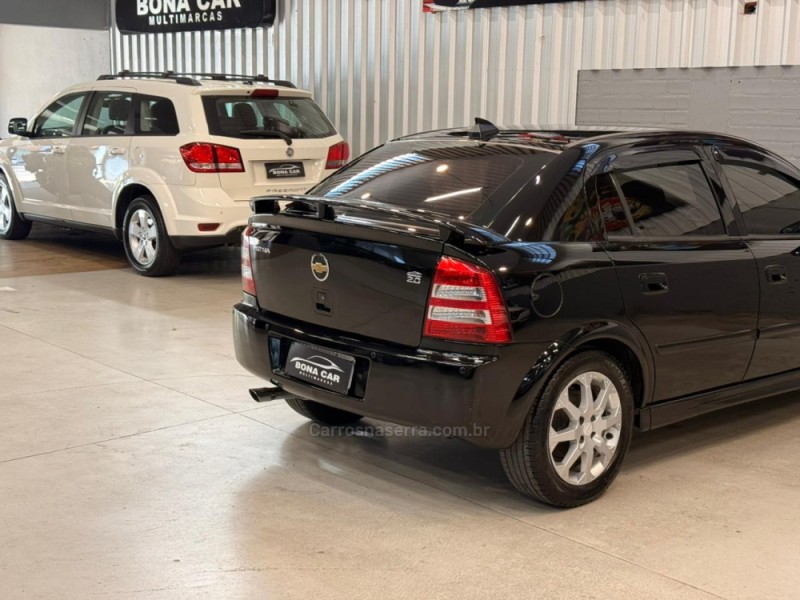 ASTRA 2.0 MPFI CD 8V GASOLINA 4P MANUAL - 2010 - CAXIAS DO SUL