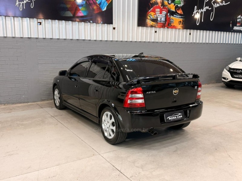 ASTRA 2.0 MPFI CD 8V GASOLINA 4P MANUAL - 2010 - CAXIAS DO SUL