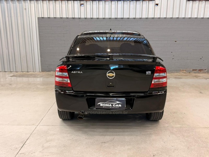 ASTRA 2.0 MPFI CD 8V GASOLINA 4P MANUAL - 2010 - CAXIAS DO SUL