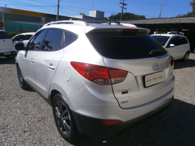 IX35 2.0 MPI 4X2 16V GASOLINA 4P MANUAL - 2011 - FARROUPILHA