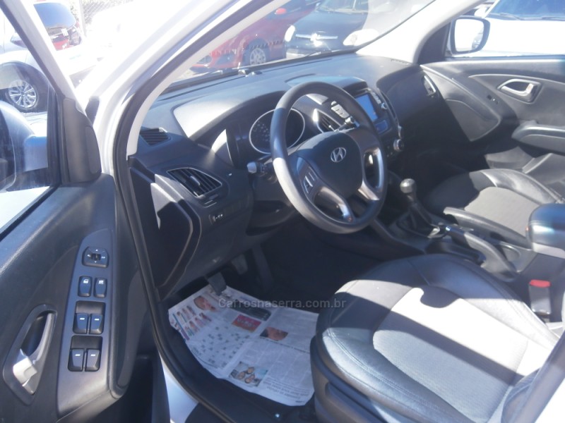 IX35 2.0 MPI 4X2 16V GASOLINA 4P MANUAL - 2011 - FARROUPILHA