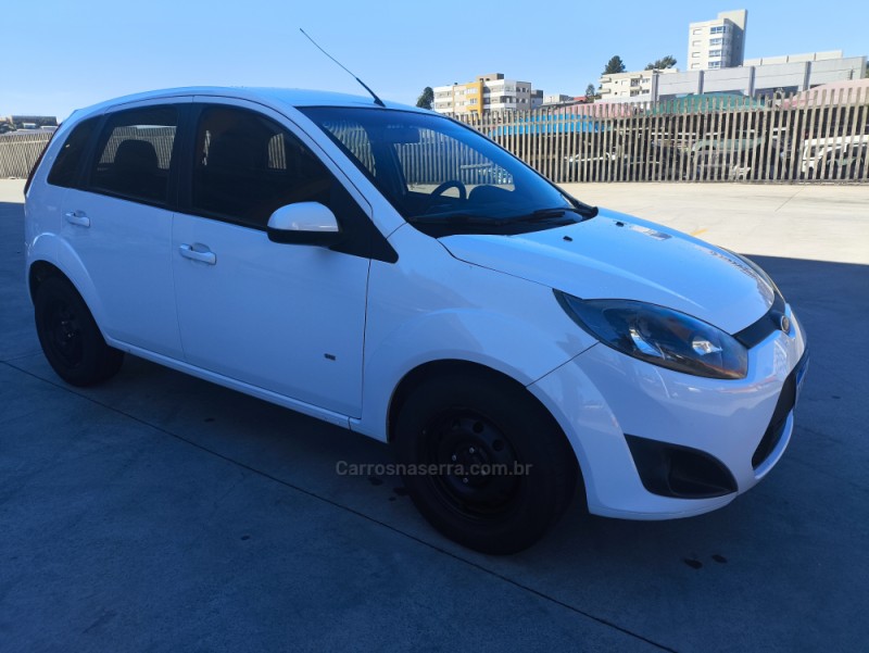 fiesta 1.6 mpi hatch 8v flex 4p manual 2014 farroupilha