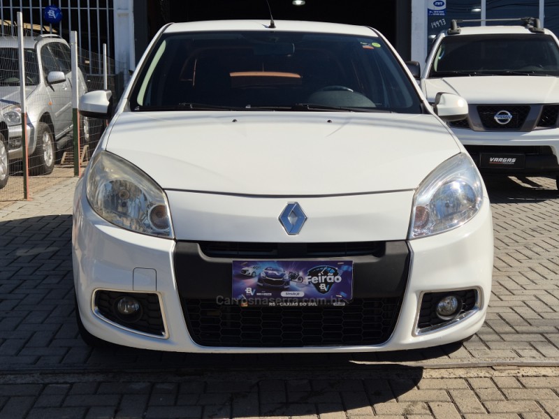SANDERO 1.6 PRIVILÉGE 8V FLEX 4P MANUAL - 2013 - CAXIAS DO SUL