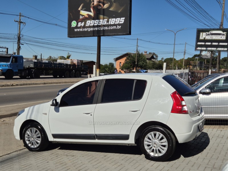 SANDERO 1.6 PRIVILÉGE 8V FLEX 4P MANUAL - 2013 - CAXIAS DO SUL