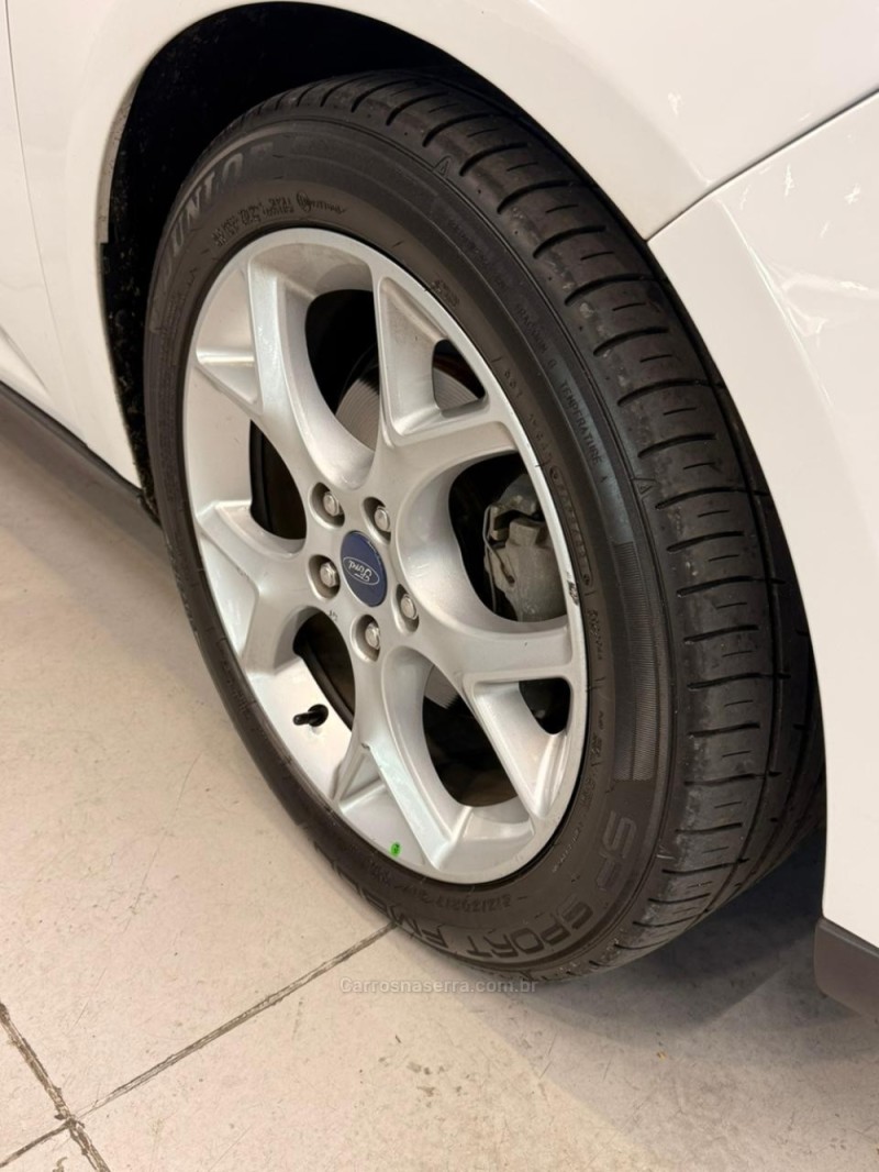 FOCUS 1.6 SE 16V FLEX 4P MANUAL - 2017 - CAXIAS DO SUL