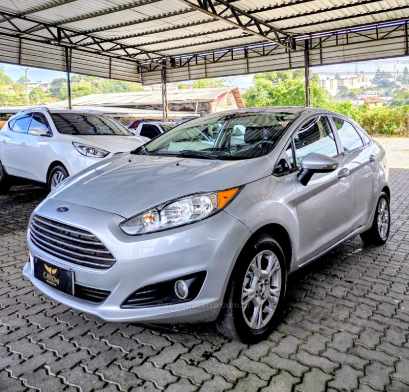FIESTA 1.6 MPI CLASS SEDAN 8V FLEX 4P MANUAL - 2016 - CAXIAS DO SUL