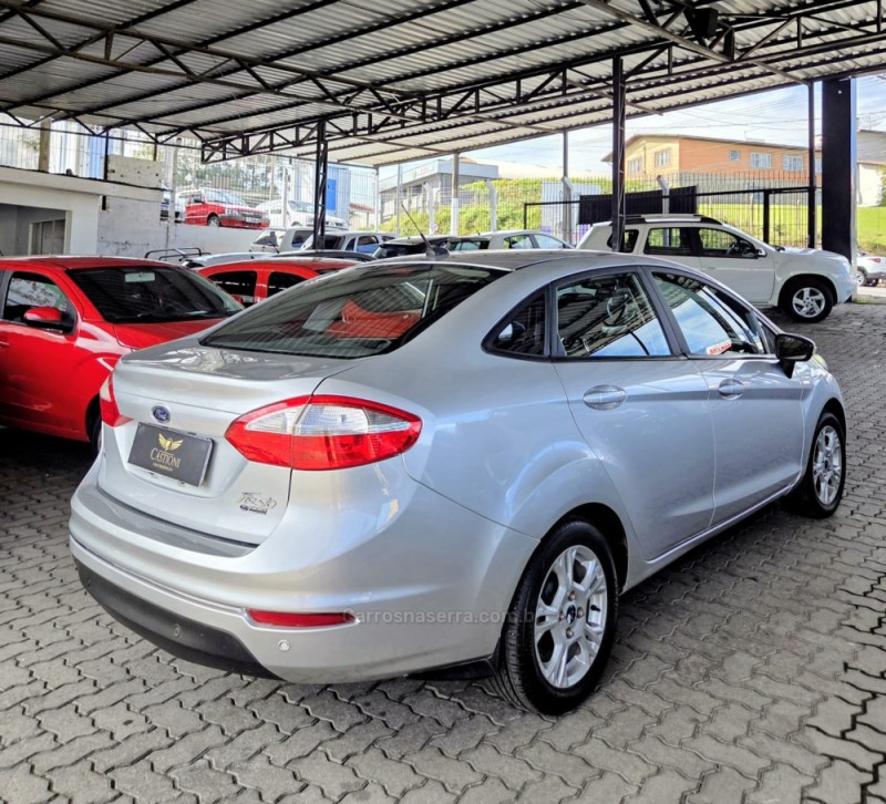FIESTA 1.6 MPI CLASS SEDAN 8V FLEX 4P MANUAL - 2016 - CAXIAS DO SUL