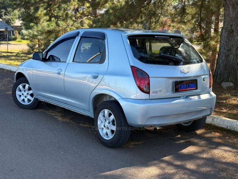 CELTA 1.0 MPFI SPIRIT 8V FLEX 4P MANUAL - 2012 - VACARIA