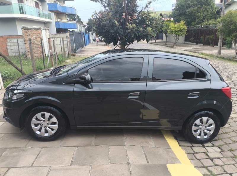 ONIX 1.0 MPFI LT 8V FLEX 4P MANUAL - 2019 - FLORES DA CUNHA