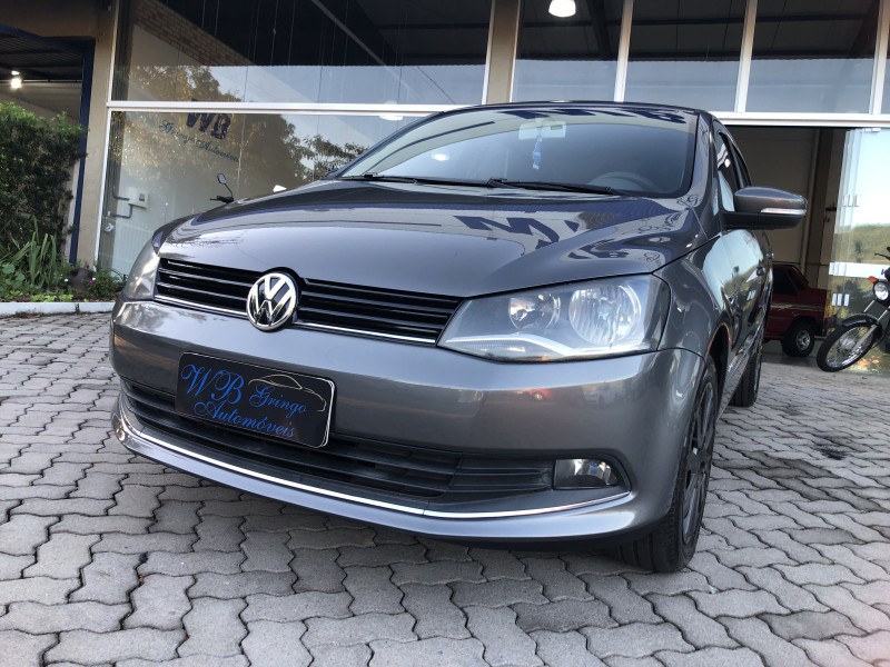 VOYAGE 1.6 MI COMFORTLINE 8V FLEX 4P MANUAL - 2013 - VALE REAL