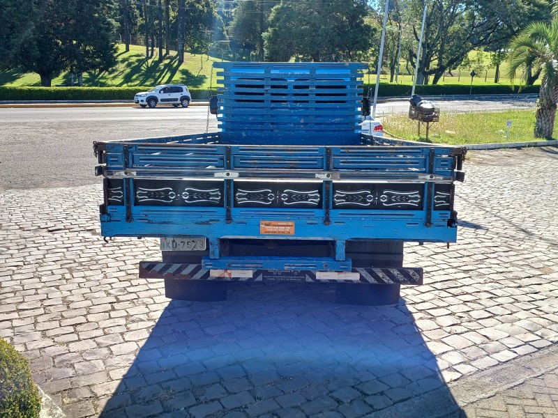 710 (DIESEL)  - 2001 - FLORES DA CUNHA