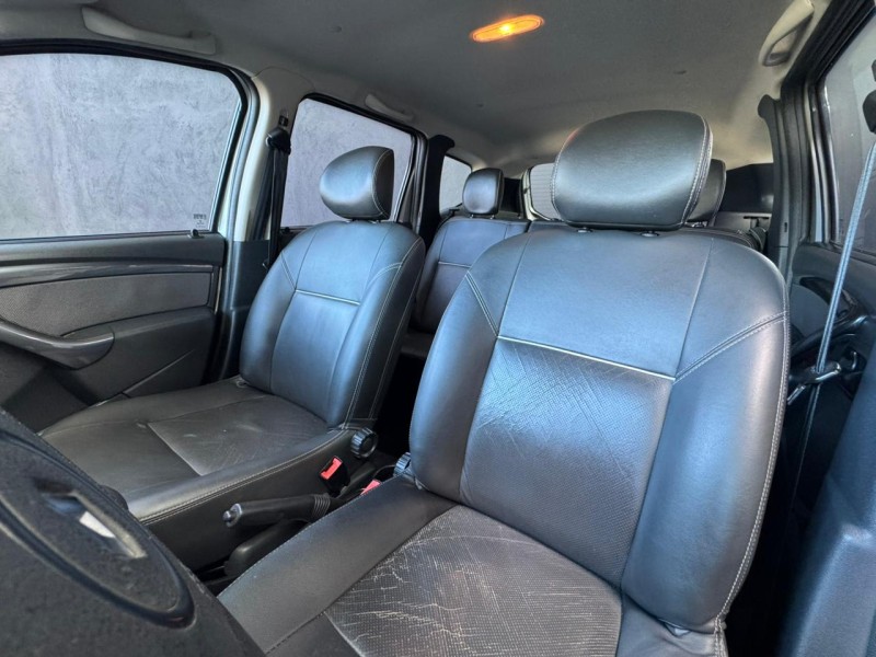 DUSTER 2.0 DYNAMIQUE 4X2 16V FLEX 4P AUTOMÁTICO - 2014 - CAXIAS DO SUL